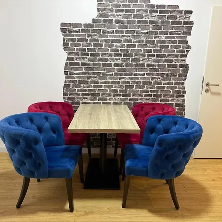 Casa Del *